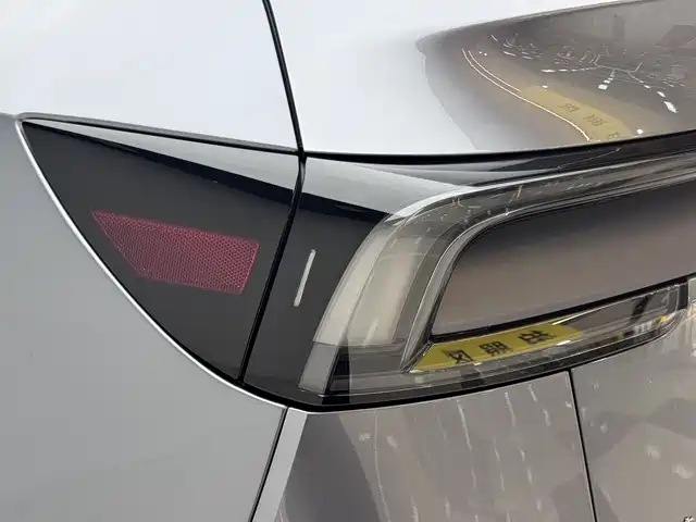 Model Y 2025 rear-wheel drive version купить на сайте DeffCars