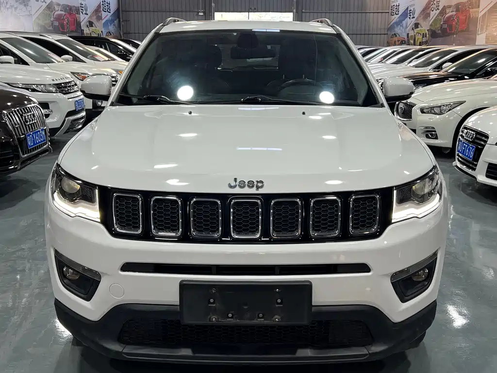 Compass 2017 200T Automatic Home Edition купить на сайте DeffCars