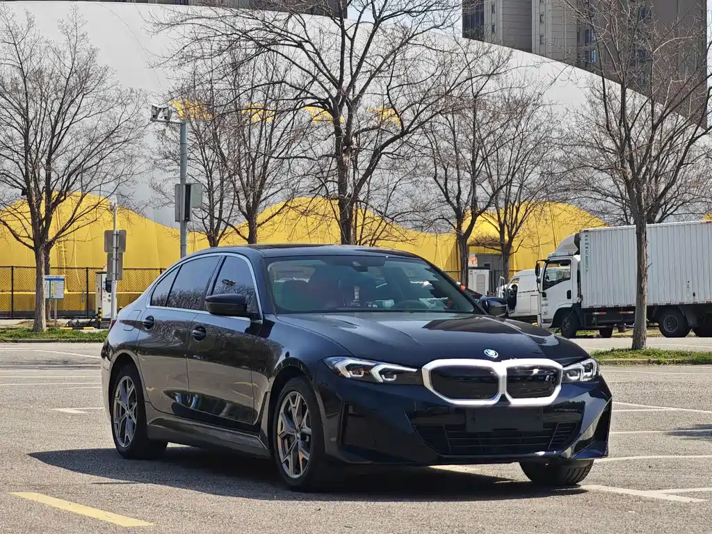 BMW i3 2024 eDrive 35 L купить на сайте DeffCars