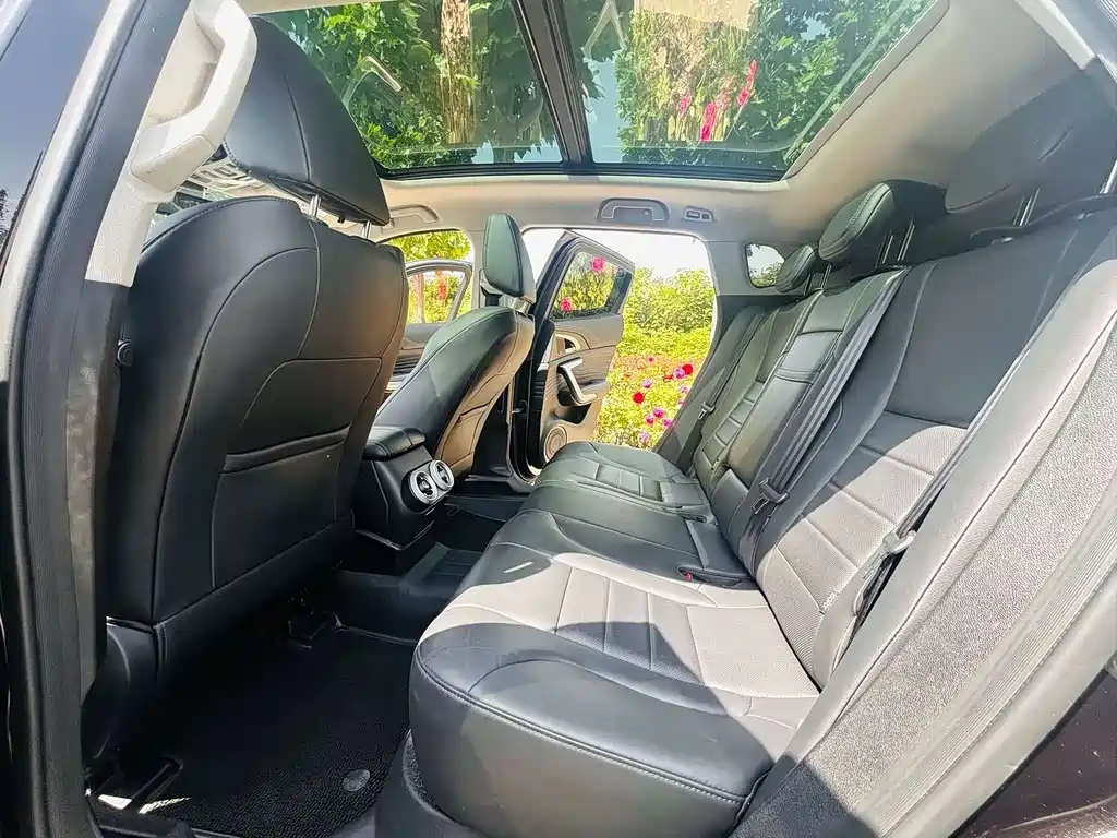 Wei brand VV7 2020 2.0T luxury model купить на сайте DeffCars