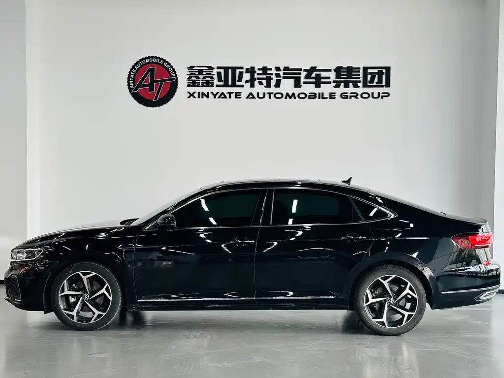 Passat 2024 380TSI Starry Sky Deluxe Edition купить на сайте DeffCars