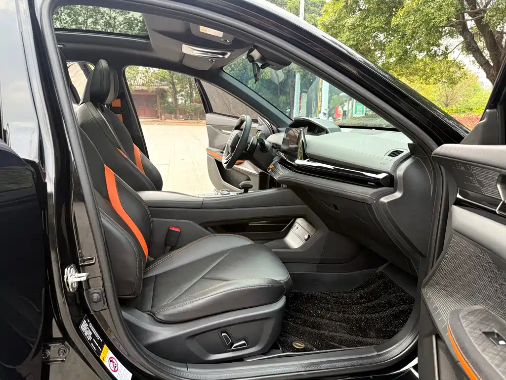 Changan UNI-V 2022 1.5T sports version купить на сайте DeffCars