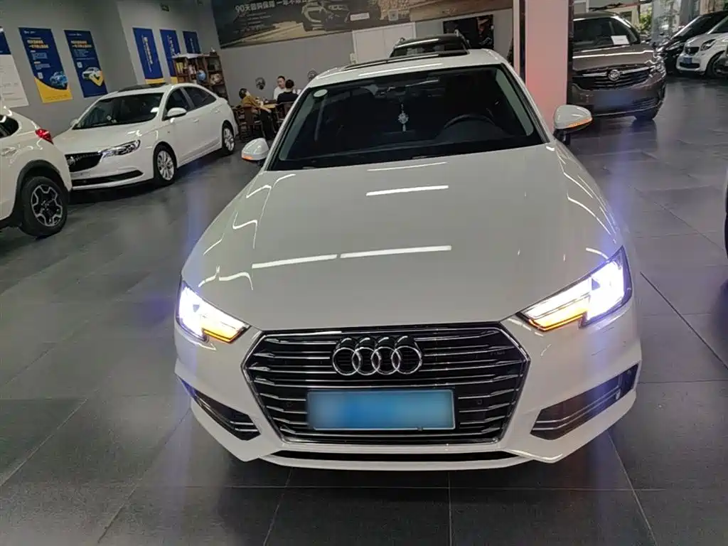 Audi A4L 2018 30th Anniversary Model 40 TFSI Enterprising купить на сайте DeffCars