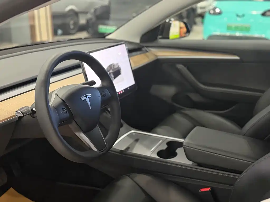Model 3 2022 rear-wheel drive version купить на сайте DeffCars