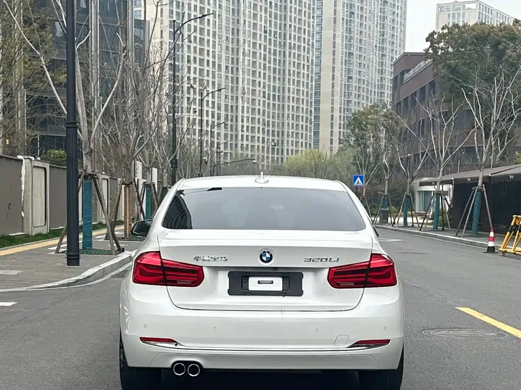 BMW 3 Series 2017 320Li Fashion Model купить на сайте DeffCars