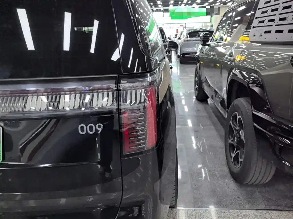 Jikrypton 009 2024 seven-seat aisle version four-wheel drive 108kWh купить на сайте DeffCars