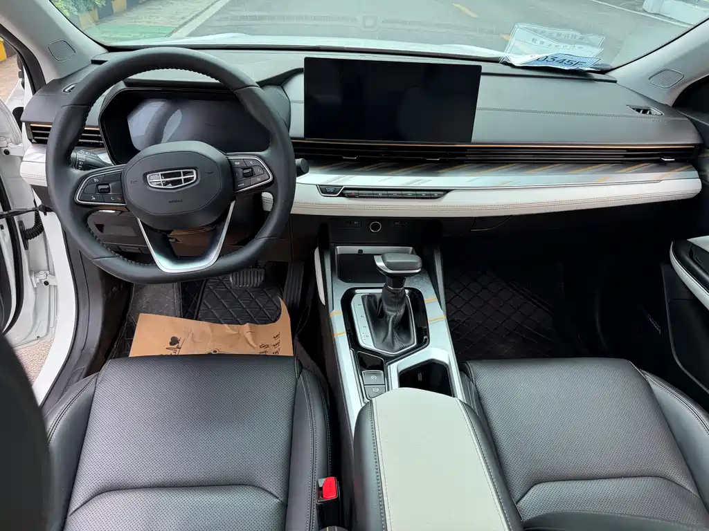 Emgrand L 2022 1.4T CVT premium model купить на сайте DeffCars