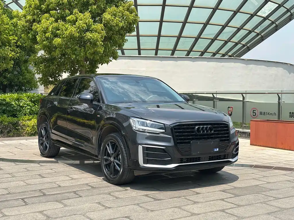Audi Q2L 2021 35 TFSI fashionable and dynamic купить на сайте DeffCars