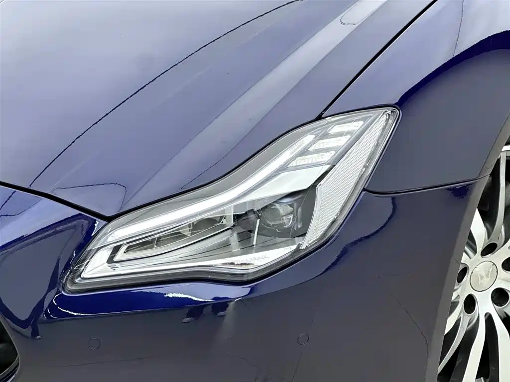 President 2018 3.0T Standard Edition купить на сайте DeffCars