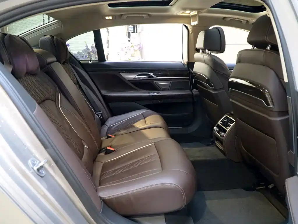 BMW 7 Series 2021 730Li Luxury Package купить на сайте DeffCars
