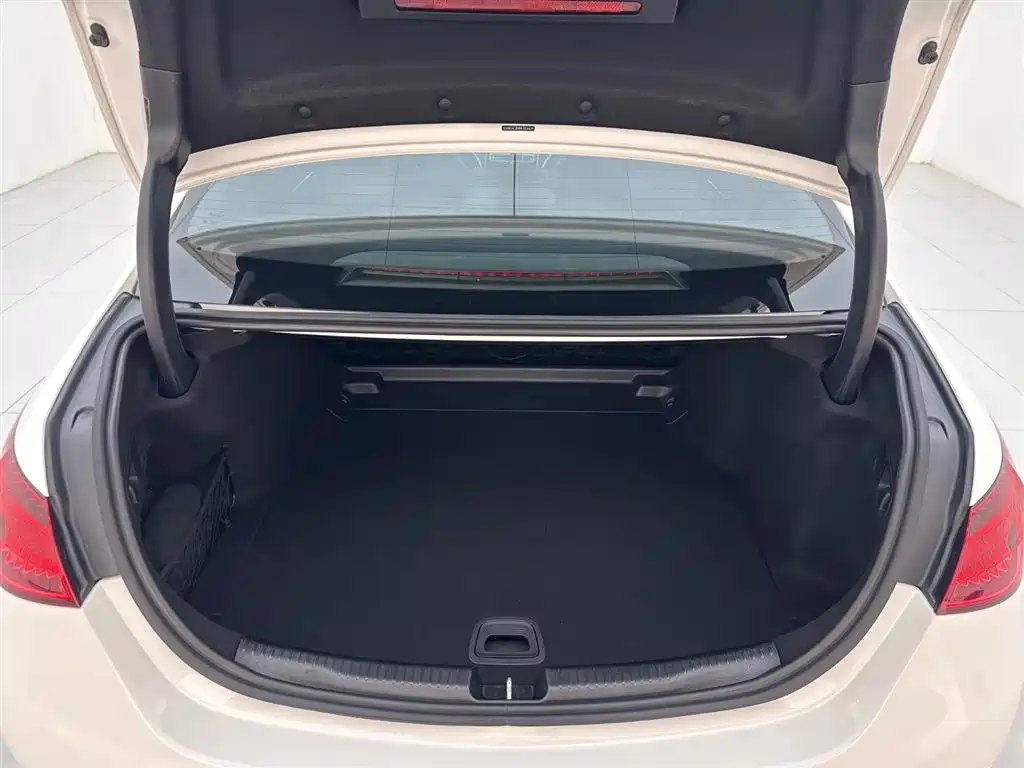 Mercedes-Benz C-Class 2024 C 260 L Sports Edition купить на сайте DeffCars