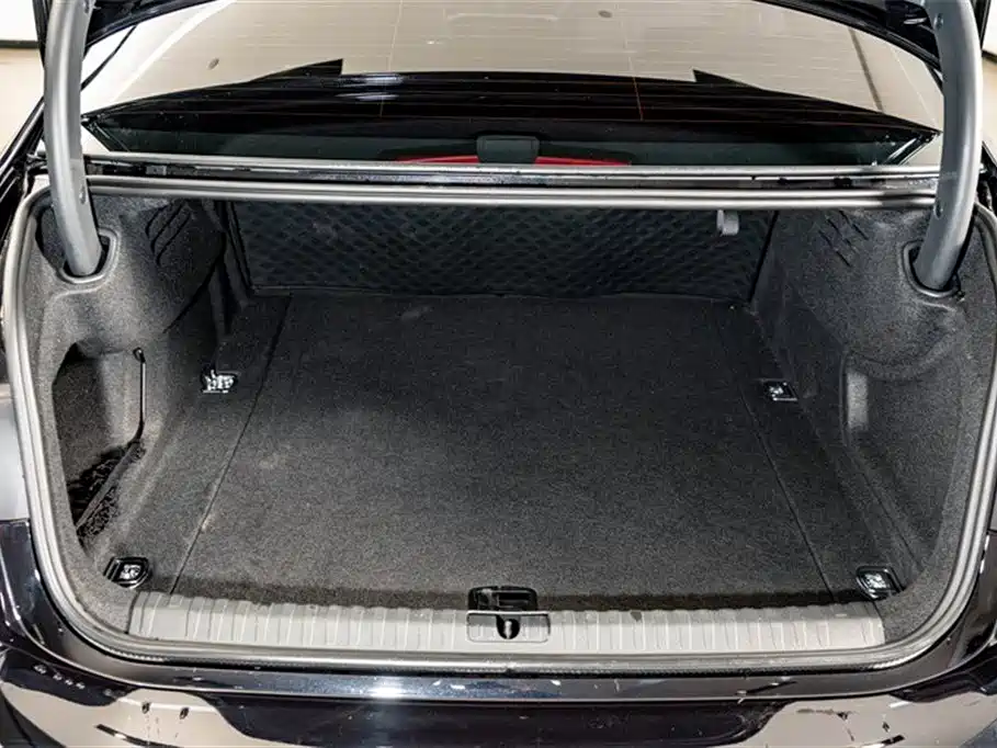 Audi A7L 2024 45TFSI S-line Dream Building Liquid Crystal Package купить на сайте DeffCars