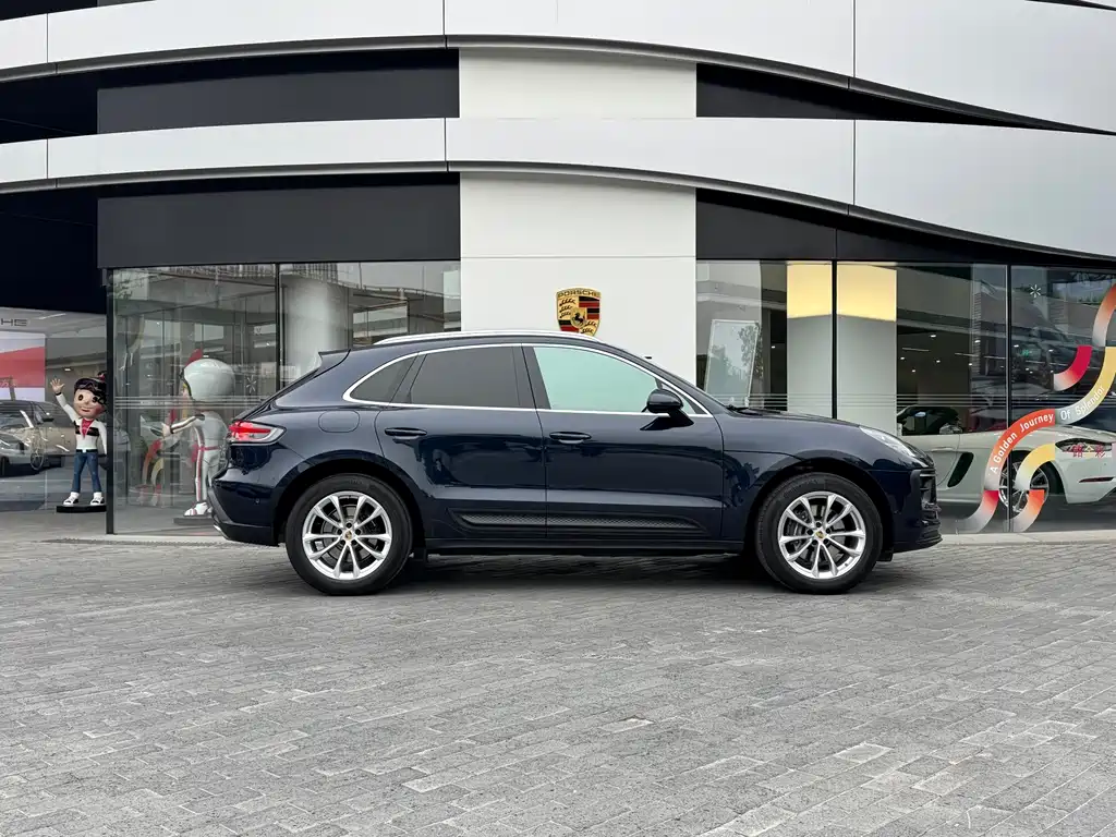 Macan 2023 Macan 2.0T купить на сайте DeffCars
