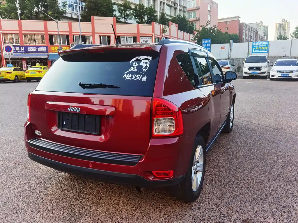 Compass Import 2012 2.4L 4WD Deluxe Edition купить на сайте DeffCars