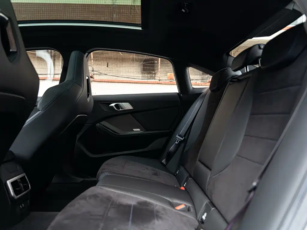 BMW M235L 2025 M235L купить на сайте DeffCars