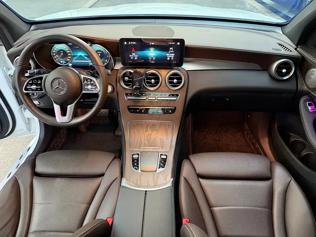 Mercedes-Benz GLC 2020 facelift GLC 260 L 4MATIC luxury model купить на сайте DeffCars
