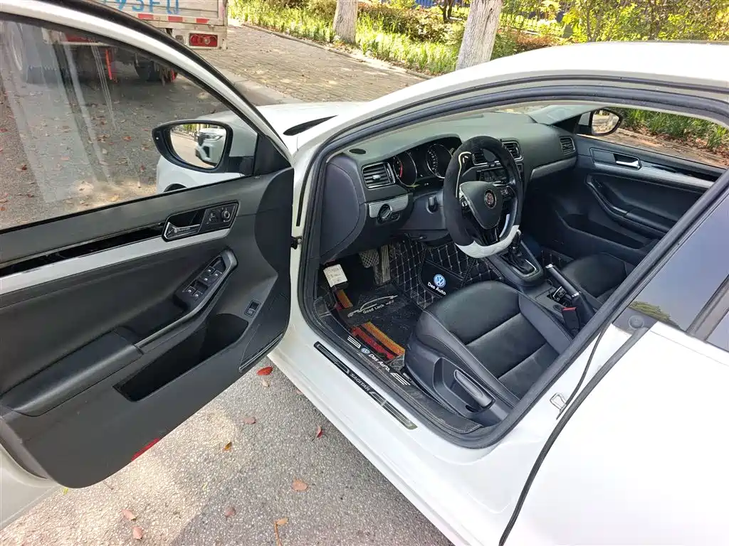 Sagitar 2018 1.6L automatic comfort model купить на сайте DeffCars
