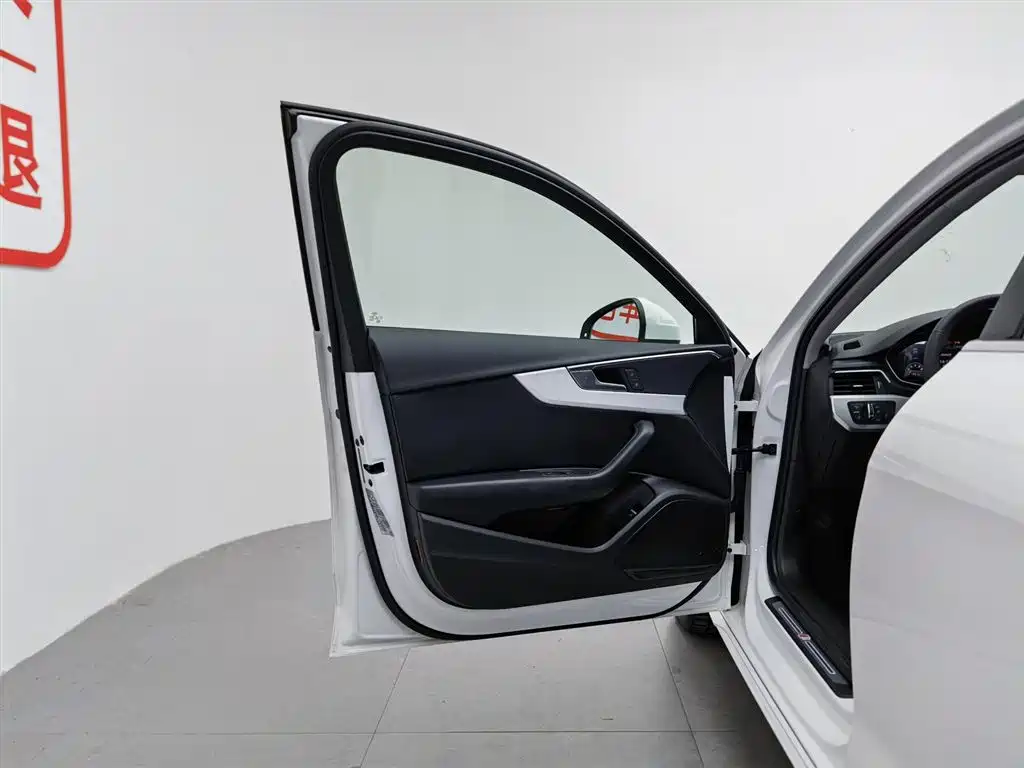 Audi A4L 2020 40 TFSI luxury and dynamic model купить на сайте DeffCars