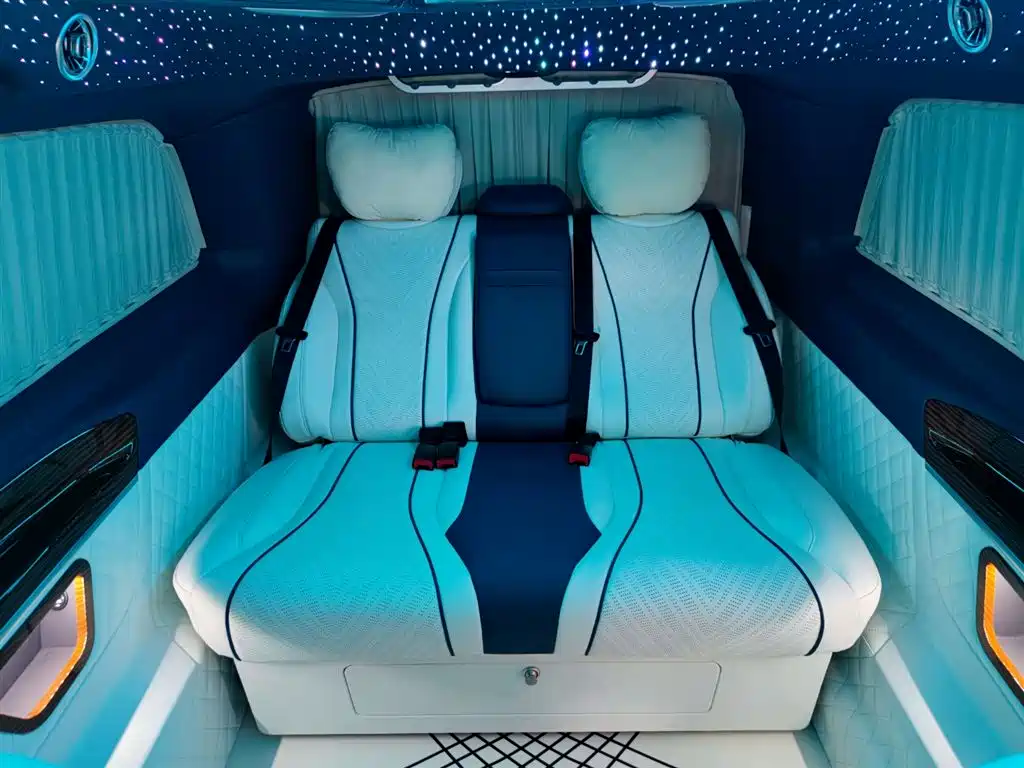Mercedes-Benz V-Class 2021 V 260 L Long Wheelbase Luxury Edition купить на сайте DeffCars