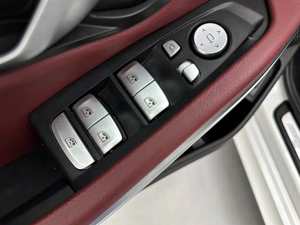 BMW 3 Series 2023 325Li M Sports Package купить на сайте DeffCars