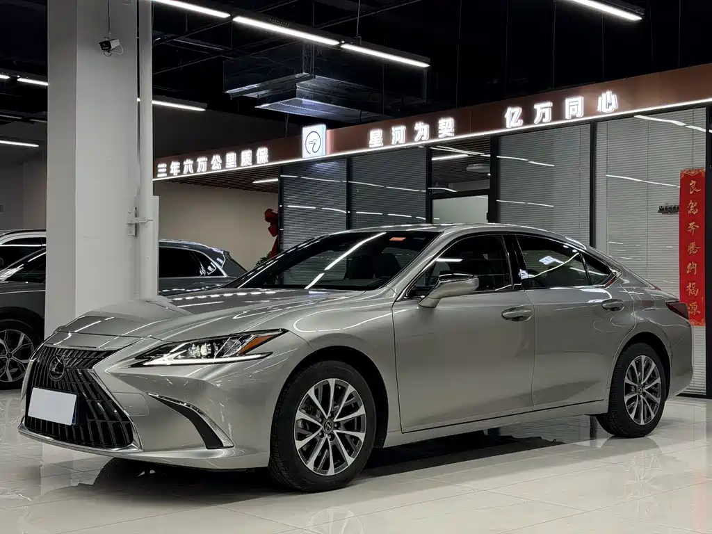 Lexus ES 2023 200 Excellence Edition купить на сайте DeffCars