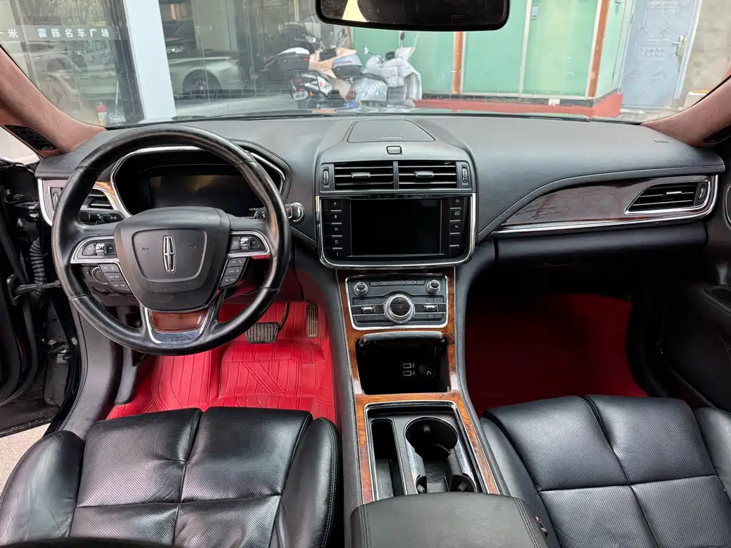 Lincoln Continental 2017 2.0T Two-wheel drive Premium Edition купить на сайте DeffCars