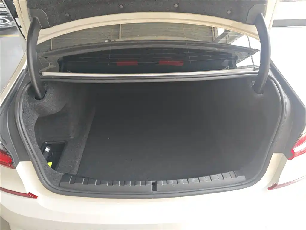 BMW 3 Series 2021 325Li M Sports Package купить на сайте DeffCars