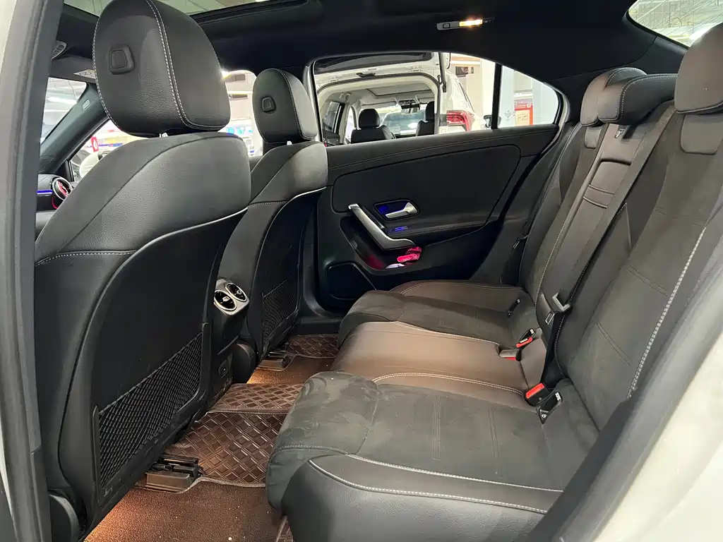 Mercedes-Benz A-Class 2022 Facelift A 200 L Sports Sedan Fashionable купить на сайте DeffCars