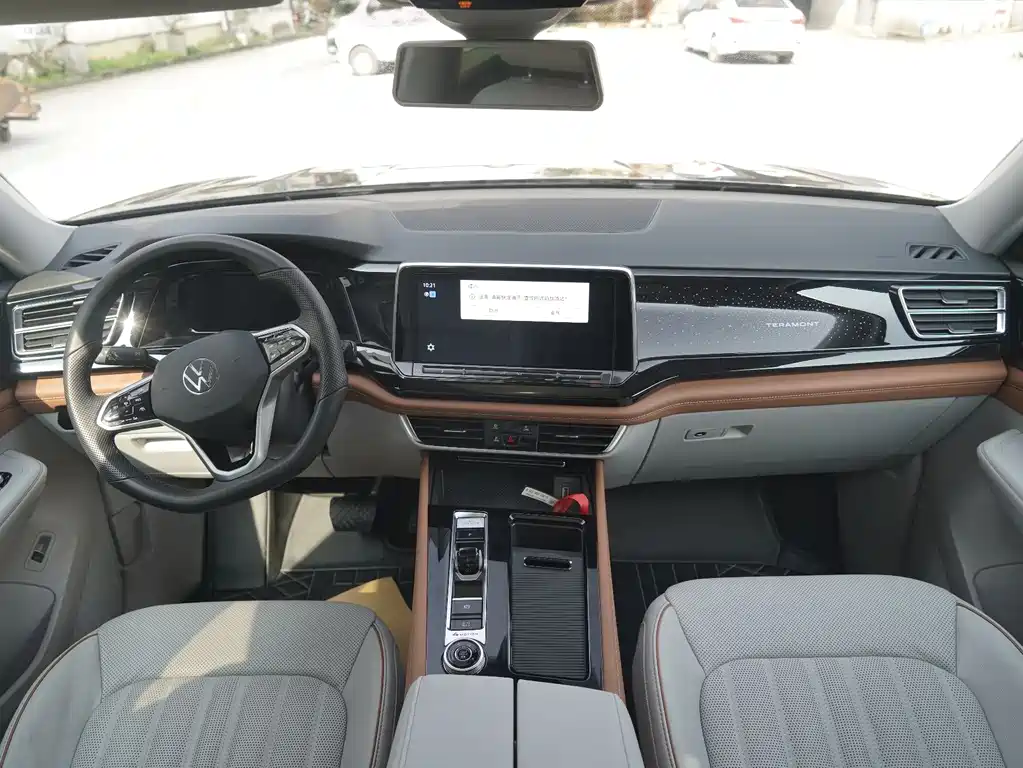 Touron 2023 380TSI four-wheel drive luxury version купить на сайте DeffCars