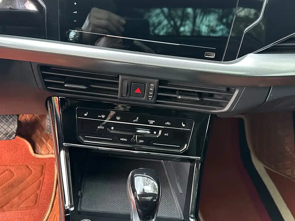 Passat 2023 330TSI Starry Sky Elite Edition купить на сайте DeffCars