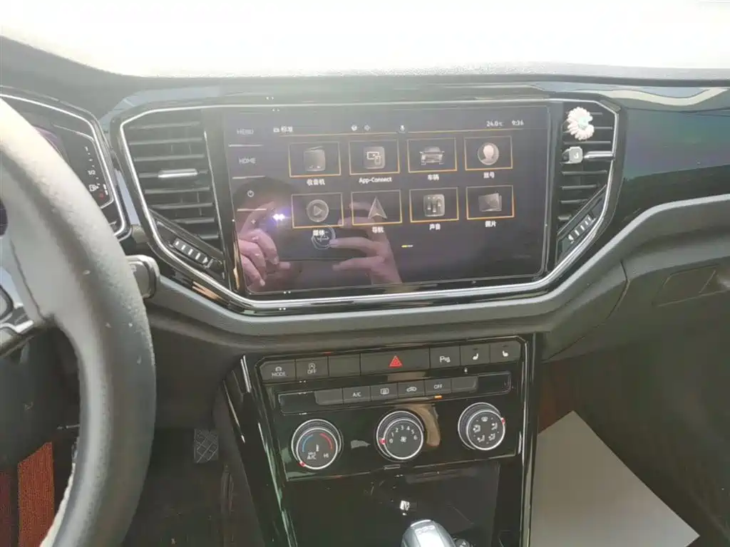 T-ROC 2021 facelift 280TSI DSG two-wheel drive comfortable intelligent connected version купить на сайте DeffCars