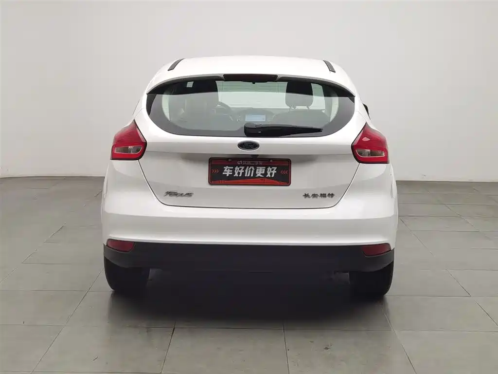 Focus 2018 hatchback classic 1.6L automatic comfort smart mobility version купить на сайте DeffCars