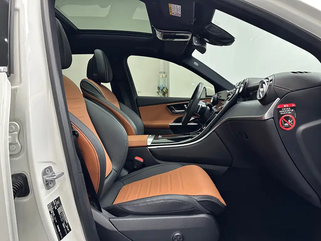 Mercedes-Benz GLC 2024 GLC 260 L 4MATIC luxury model 5 seats купить на сайте DeffCars