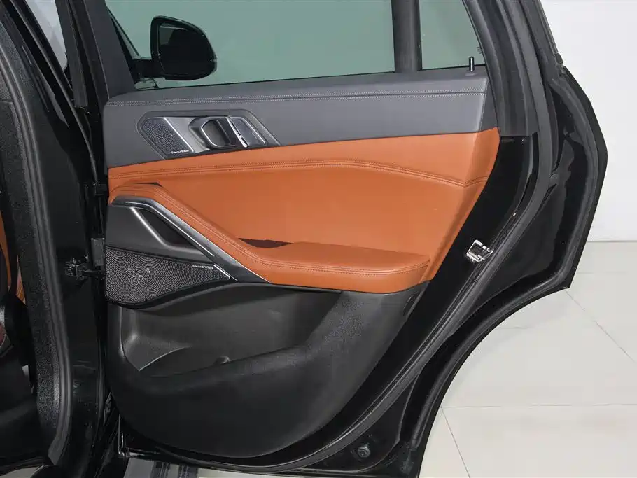 BMW X6 2022 facelift xDrive30i M sports package купить на сайте DeffCars