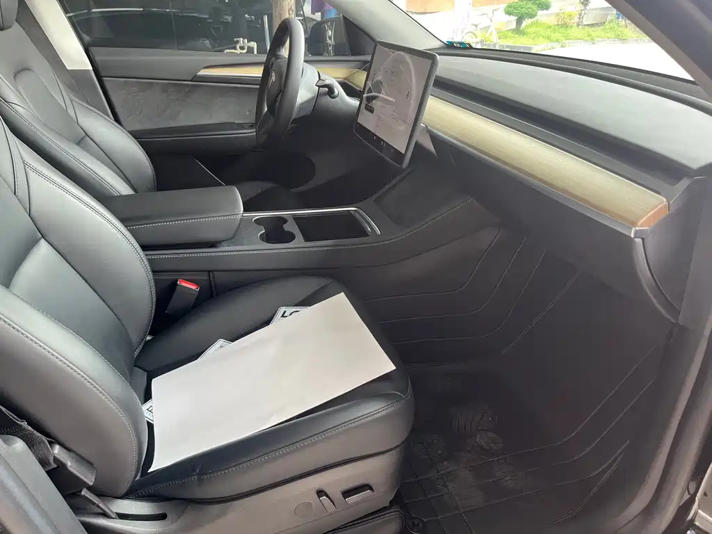 Model Y 2021 long-range all-wheel drive version купить на сайте DeffCars