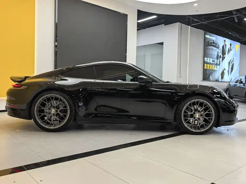 Porsche 911 2023 Carrera 4 3.0T купить на сайте DeffCars
