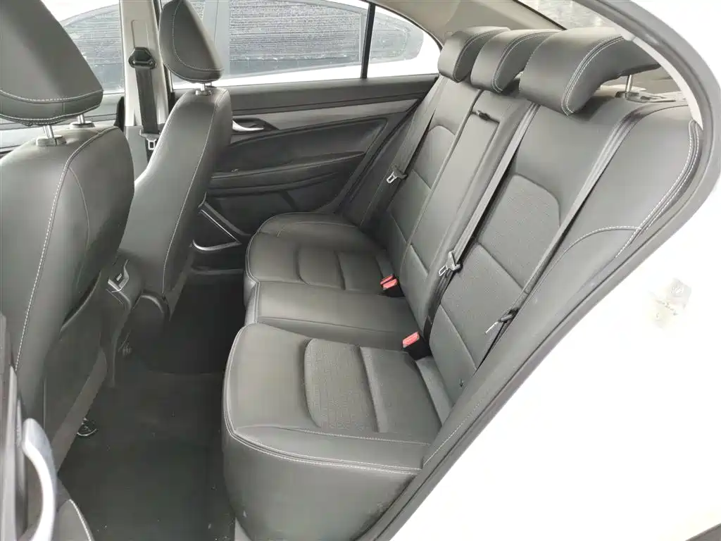 Emgrand 2020 1.5L CVT luxury model купить на сайте DeffCars