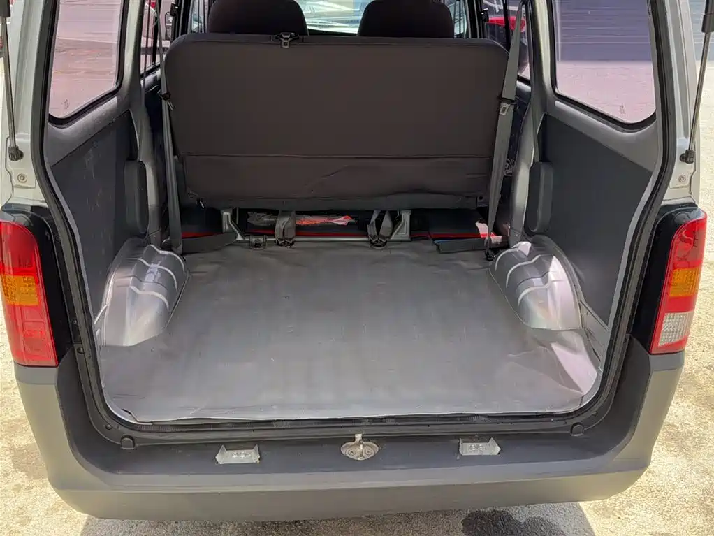 Wuling Zhiguang 2020 1.2L Practical National VI LSI купить на сайте DeffCars