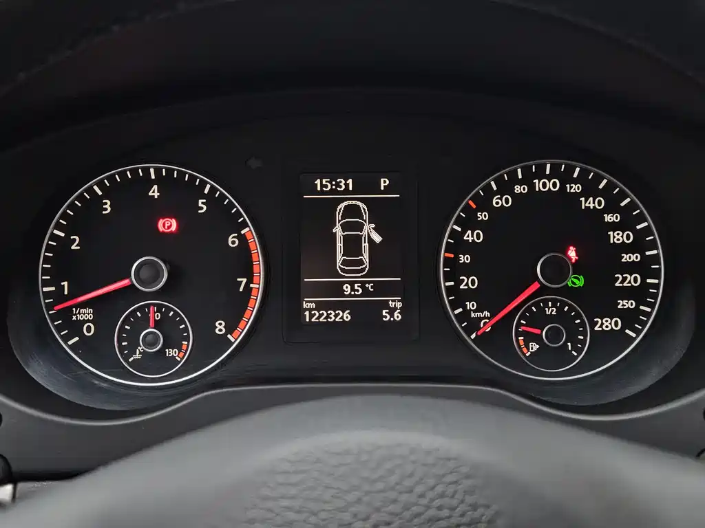 Sagitar 2012 1.4TSI automatic luxury model купить на сайте DeffCars