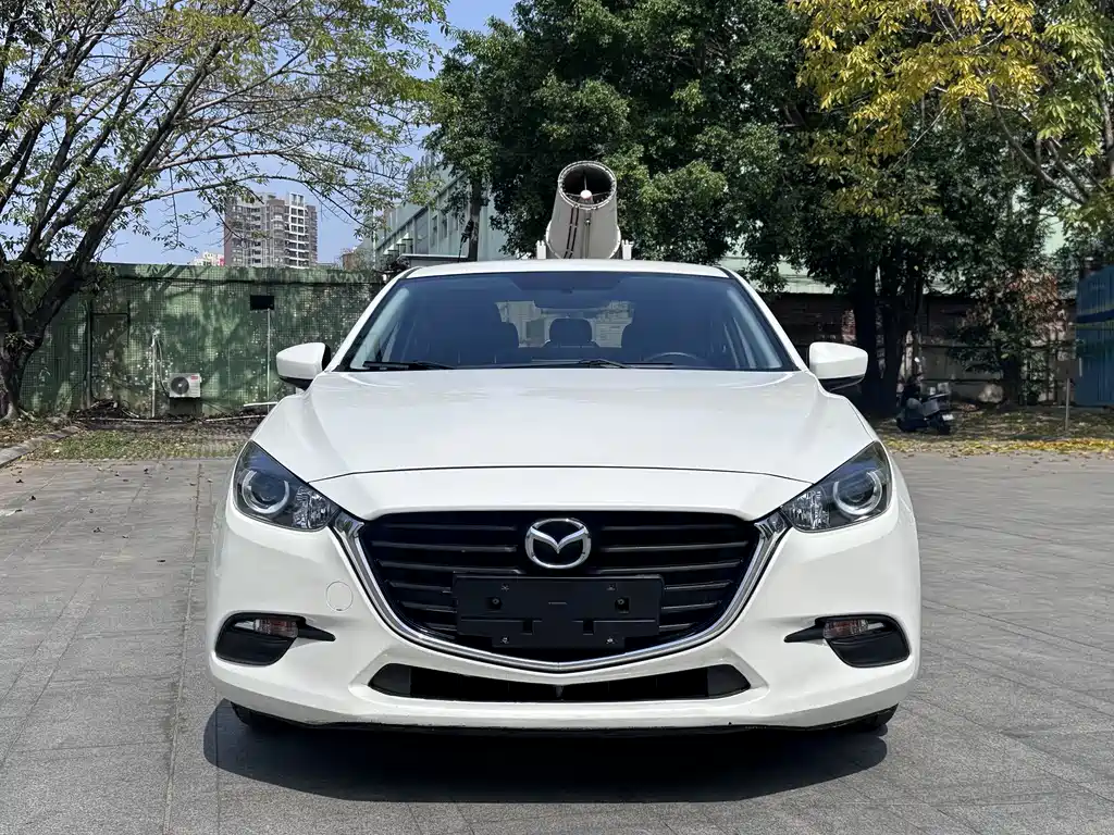Mazda3 Angkesela 2017 Sedan 1.5L Manual Comfort Type National VI купить на сайте DeffCars