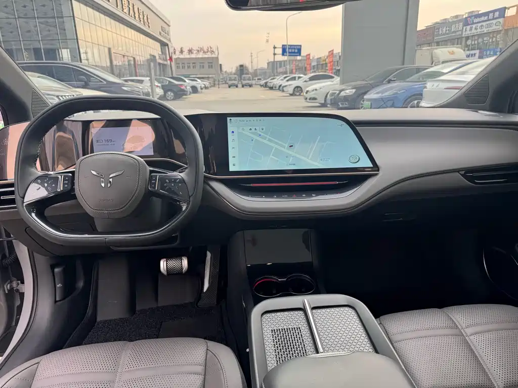 Hongqi EH7 2024 820 Pro купить на сайте DeffCars