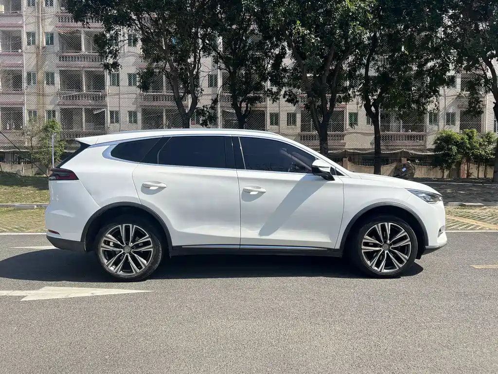Tang 2018 2.0T automatic intelligent connected premium type 7 seats National V купить на сайте DeffCars