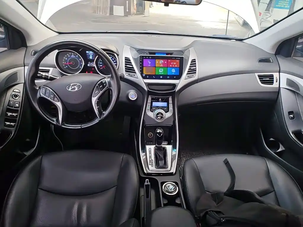 Elantra 2015 1.6L automatic premium model купить на сайте DeffCars