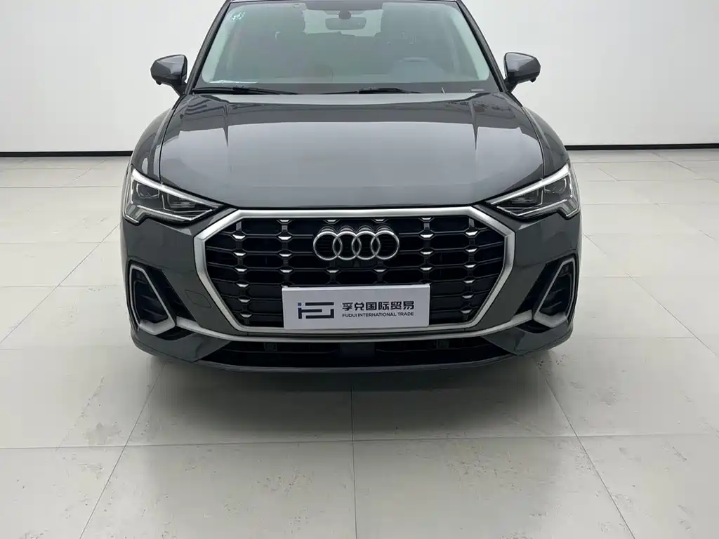 Audi Q3 2022 35 TFSI Fashionable and Dynamic купить на сайте DeffCars