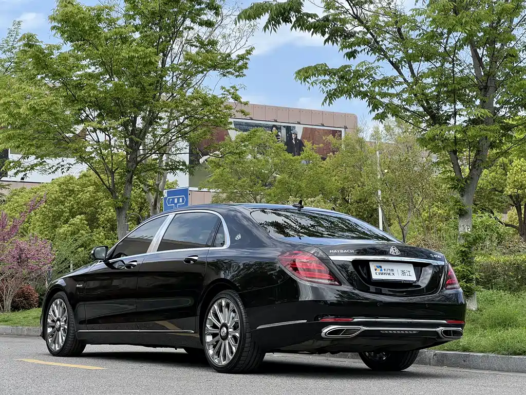 Maybach S-Class 2020 S 450 4MATIC Collector’s Edition купить на сайте DeffCars