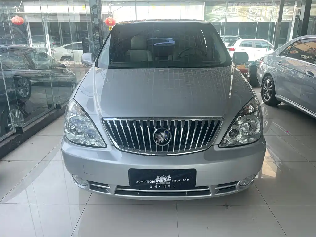 Buick GL8 2014 2.4L Classic Edition купить на сайте DeffCars