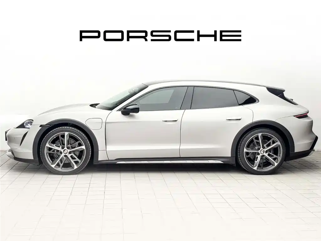 Taycan 2022 Taycan 4 Cross Turismo купить на сайте DeffCars