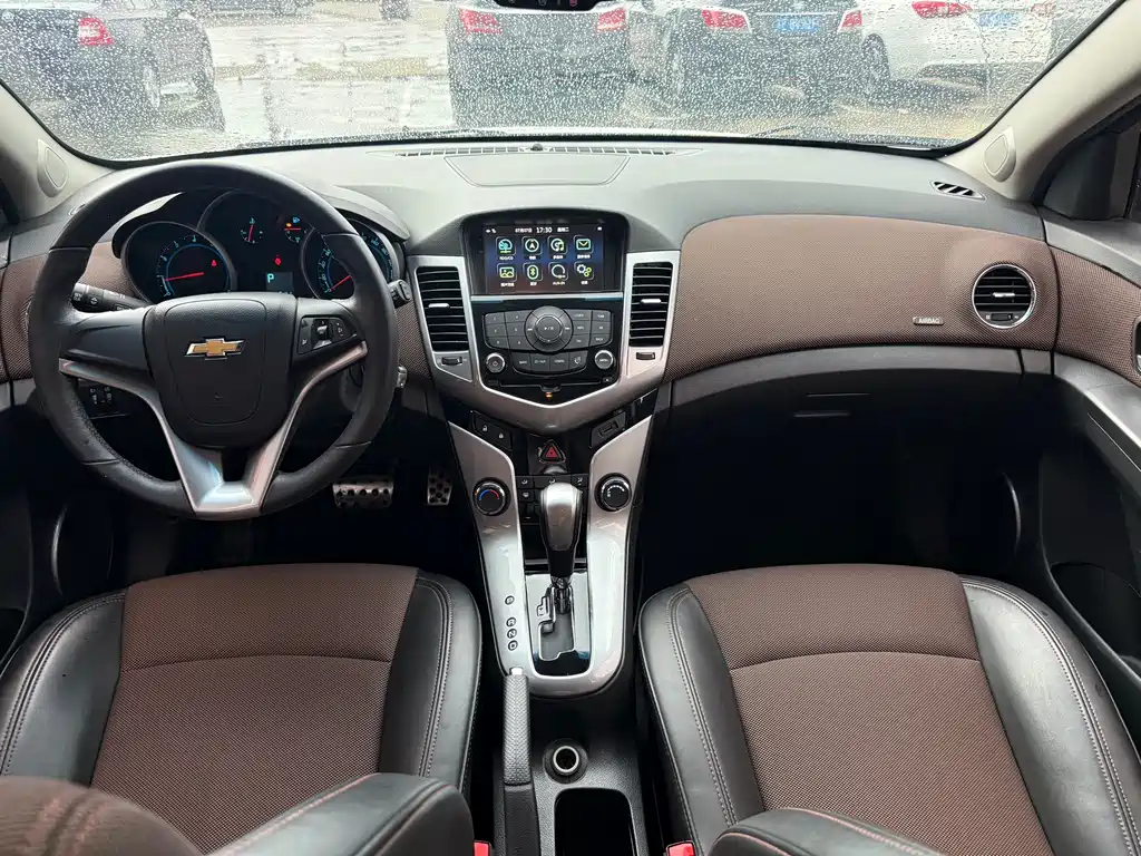 Cruze 2013 hatchback 1.6L automatic luxury model купить на сайте DeffCars