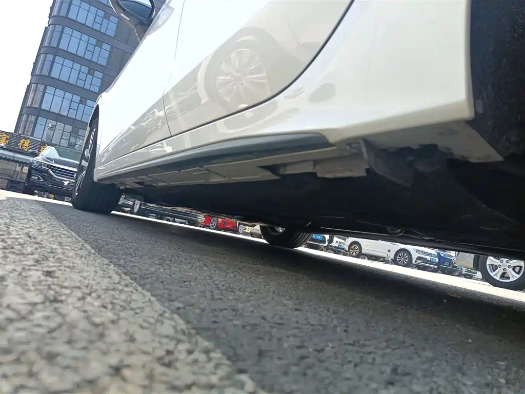 Civic 2023 HATCHBACK 240TURBO CVT Extreme Edition купить на сайте DeffCars