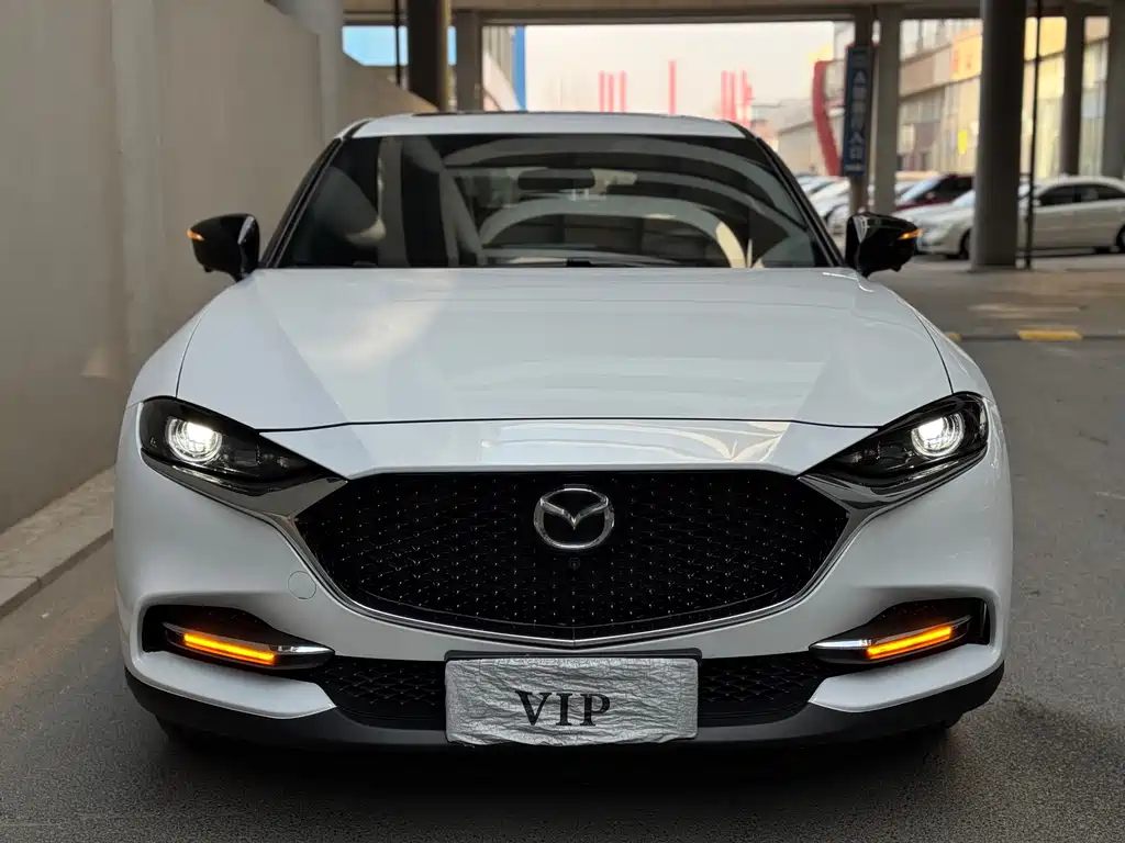 Mazda CX-4 2021 2.0L automatic two-wheel drive Blue Sky Vitality Edition купить на сайте DeffCars